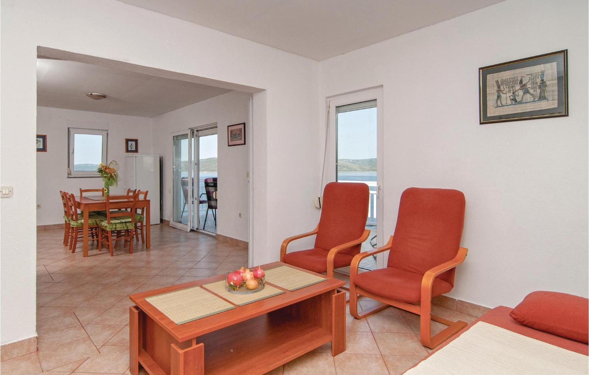 2 Bedroom Awesome Apartment In Drvenik Veliki Bagian luar foto